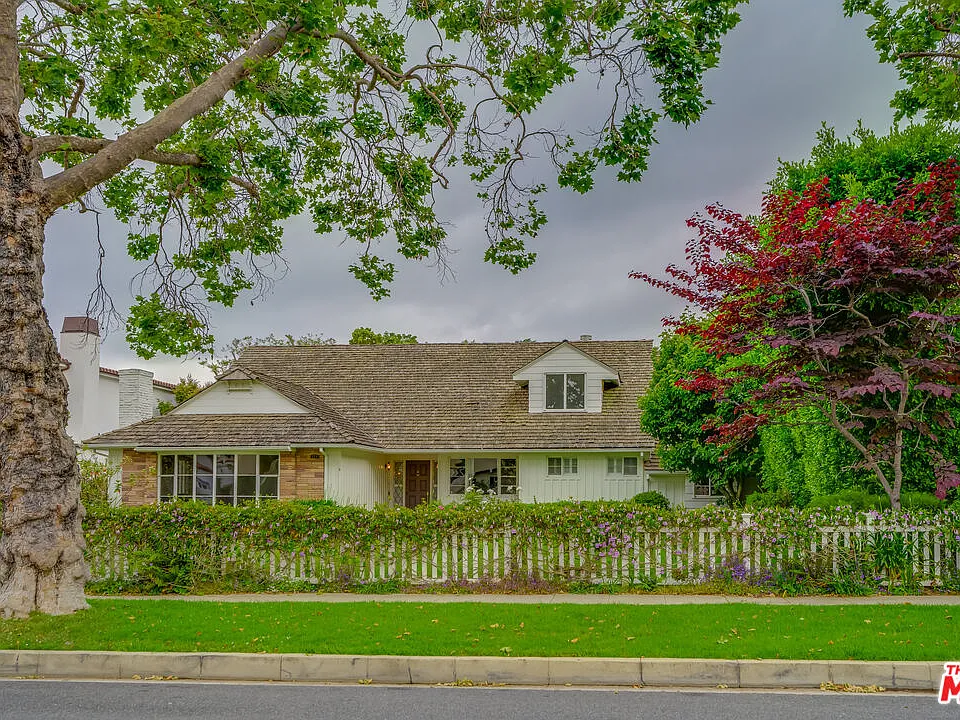 713 Walden Dr