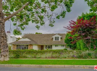 713 Walden Dr, Beverly Hills, CA 90210