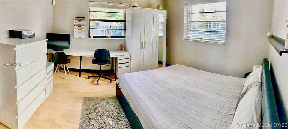 1st image of 1228 SE 9th Ave #0