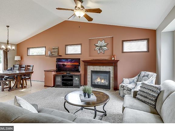 4th image of 854 129th Ln NE