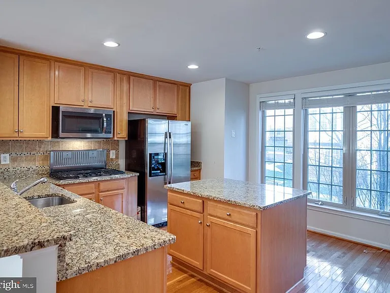 9682 Cedar Farm Cir — Photo 7