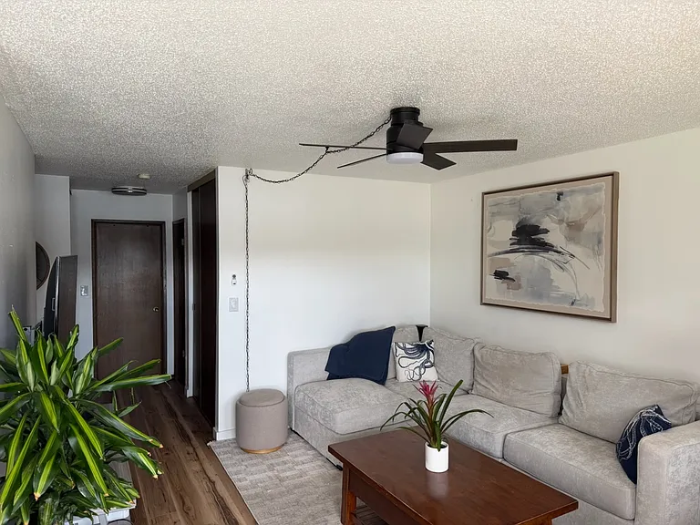 924 Shorewood Dr #C-26 — Photo 2