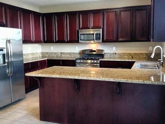 4th image of 236 Wimbledon Dr