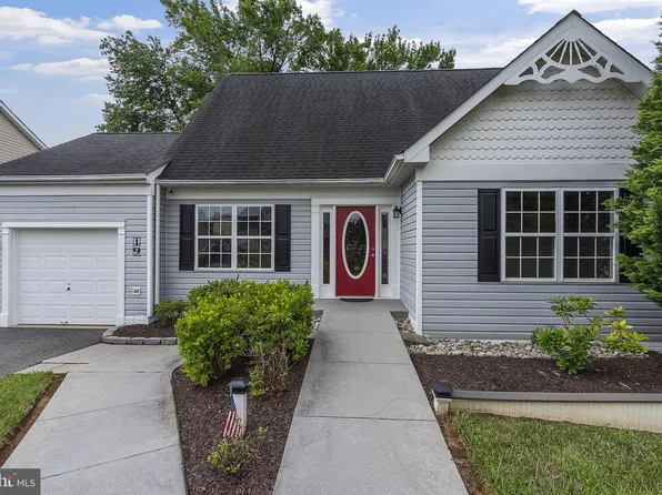 19 Macintosh Ct, Baltimore, MD 21220