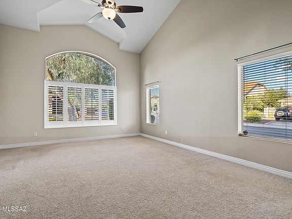 4th image of 1989 W Scarlet Rose Pl