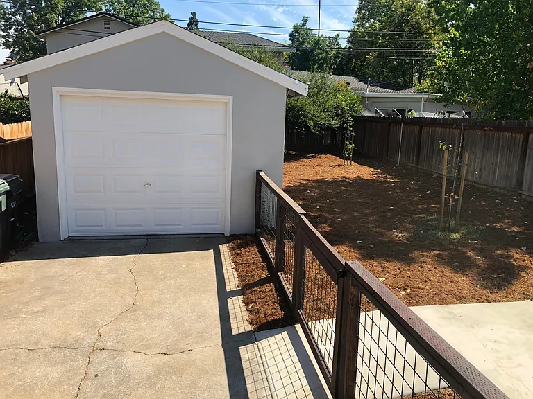 3814 Arden Way — Photo 25