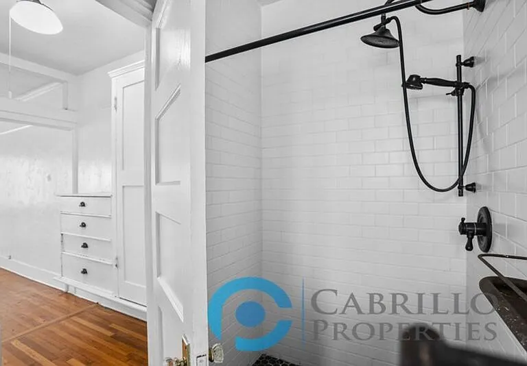 415 E Juniper St — Photo 13