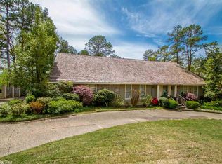 15 Cascades Dr, Little Rock, AR 72212