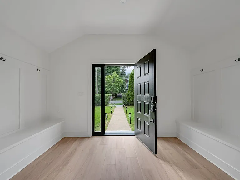 20 Lexington Ave — Photo 18