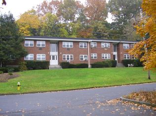 255 West St APT 2H, Mount Kisco, NY 10549