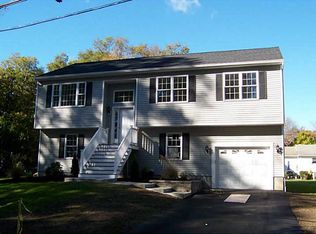 7 Scenic Rd, Johnston, RI 02919