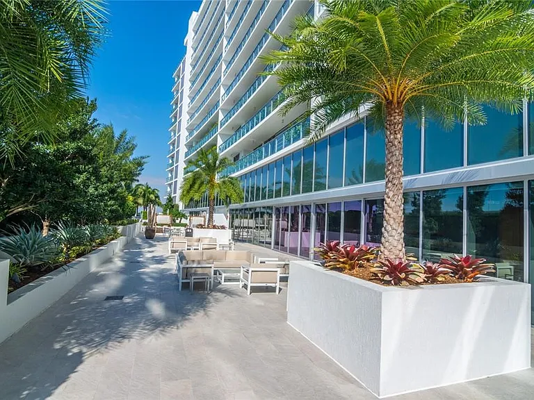 1180 N Federal Hwy #1103 — Photo 57