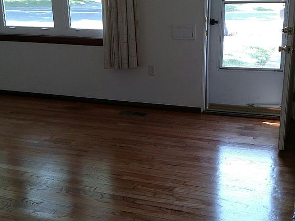 HARDWOOD FLOORS