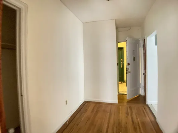 30 Dongan Place image 7 of 7