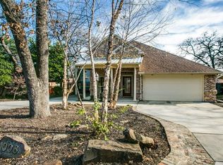 1008 Trailwood Dr, Hurst, TX 76053