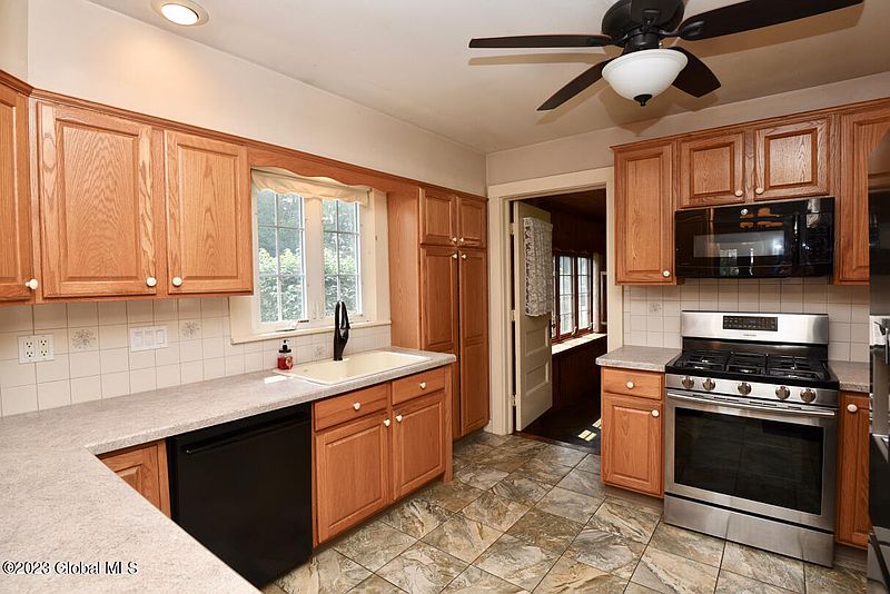 5th image of 116 Prindle Avenue
