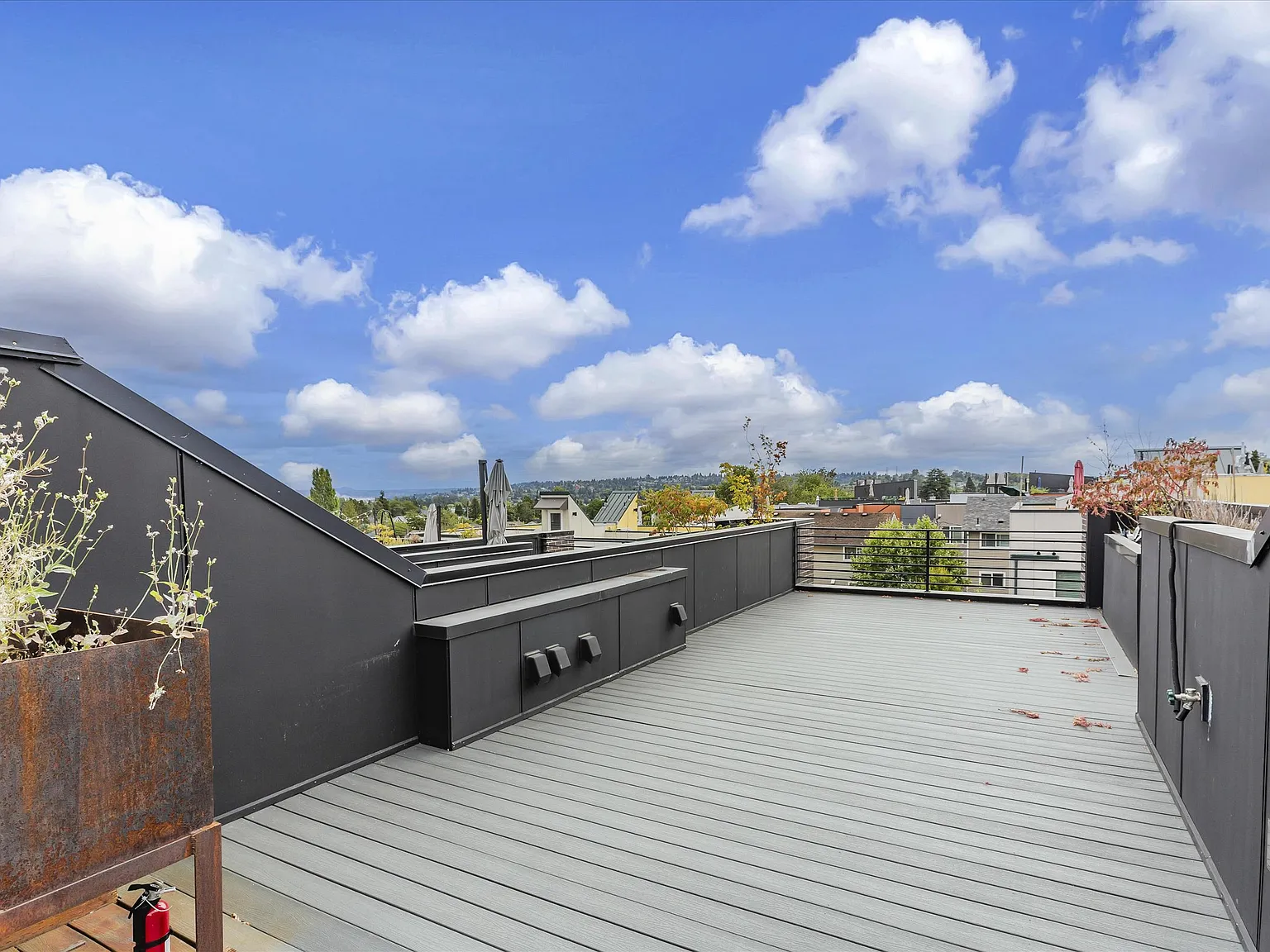 3 bed, 1548 sqft, $3,800 — Photo 3