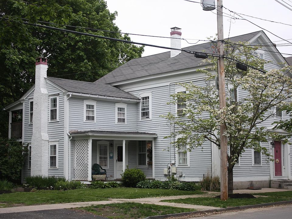 1st image of 120 Main St #1