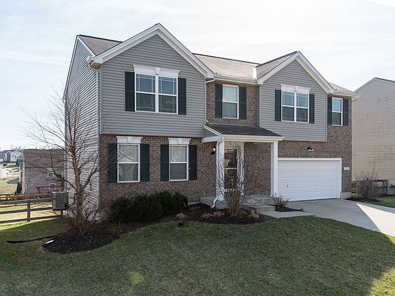 3rd image of 10571 Pepperwood Dr