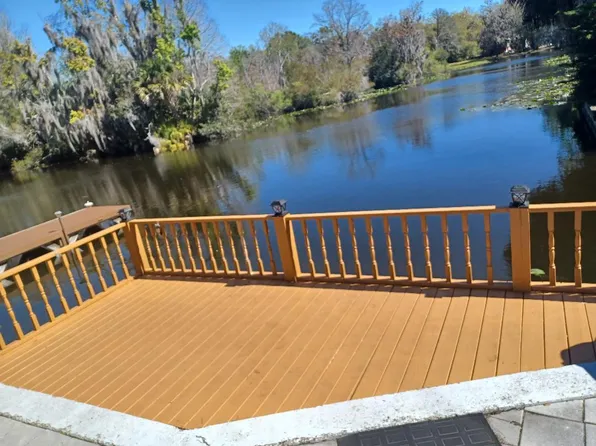 806 Palm Harbor Ct, Leesburg, FL 34748