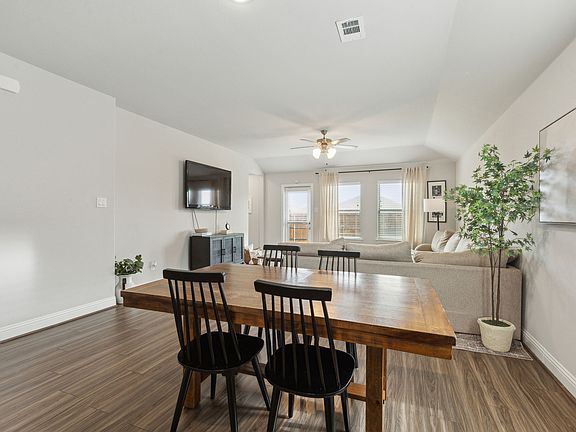 4th image of 1432 Warringwood Dr