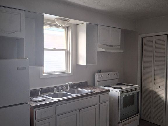 5th image of 2214 George St Unit B