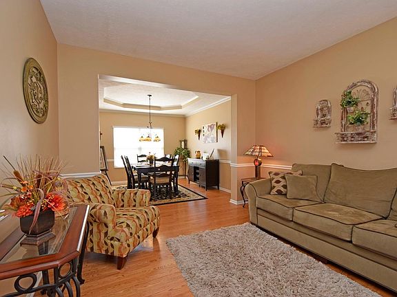 3rd image of 4591 Randall Dr