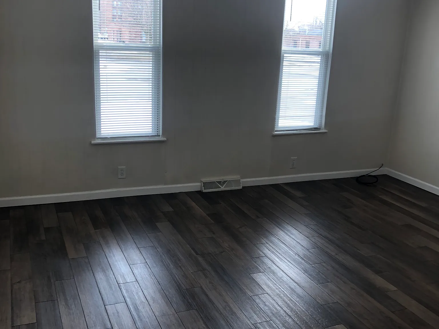 1 bed, 676 sqft, $825 — Photo 2