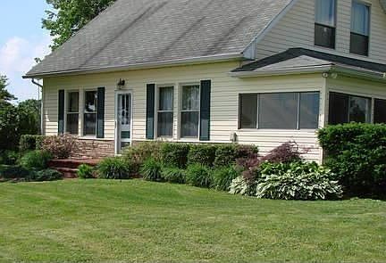 1st image of 830 Morris Dr