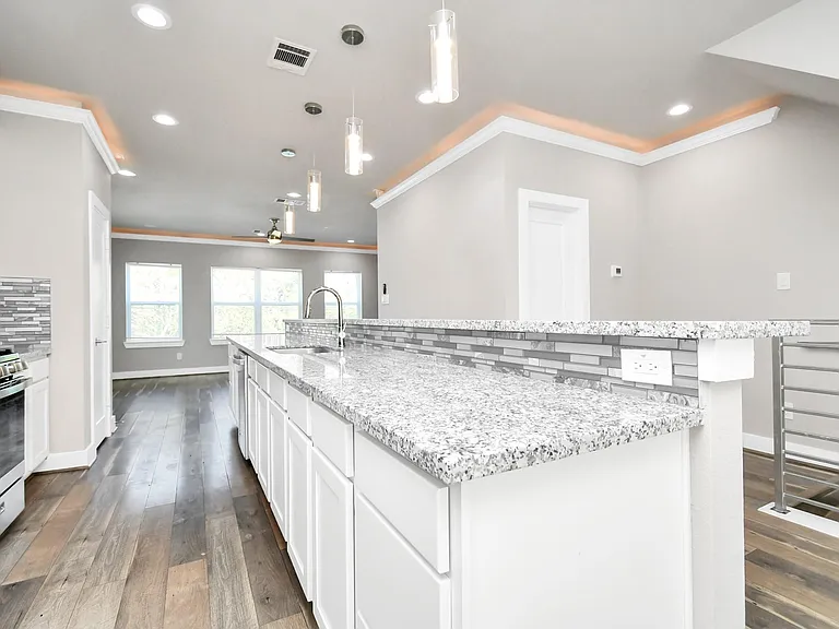 3538 Noah St — Photo 10