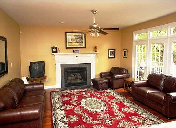 2nd image of 4209 Meadowbrook Ct