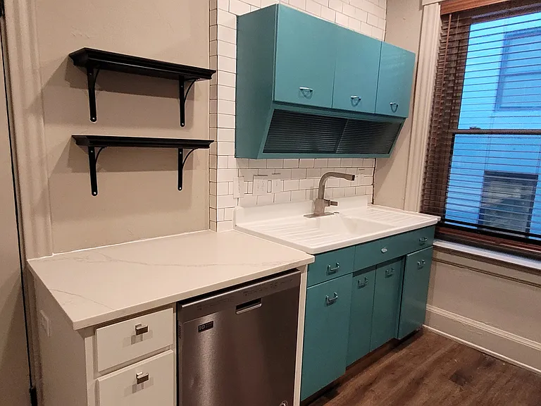 12 W Court St #7 — Photo 11