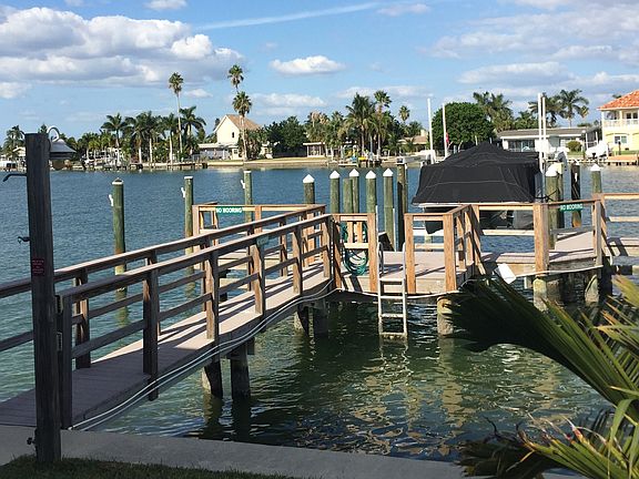 Enjoy Beach & Boating too!