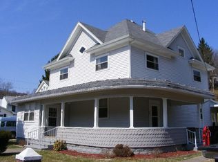 63 E High St, Salem, WV 26426