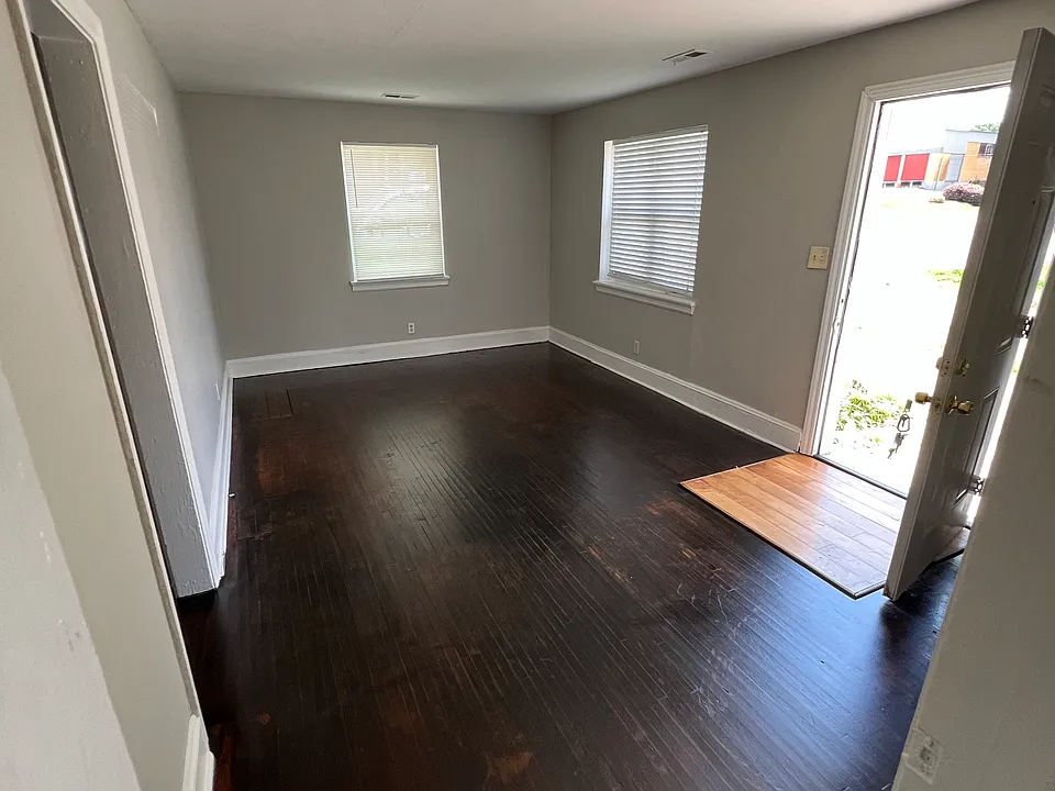 3421 Monroe Rd