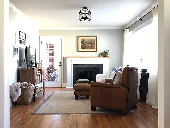 2nd image of 155 Parkway Dr