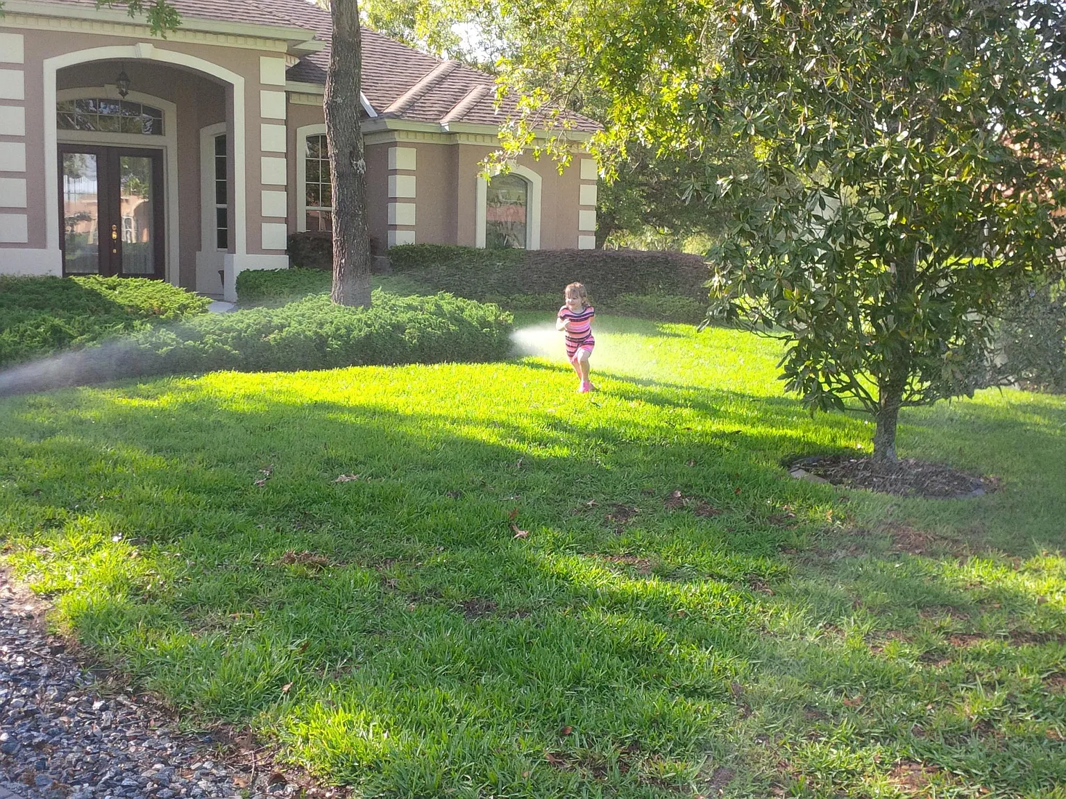 3 bed, 2560 sqft, $3,000 — Photo 3