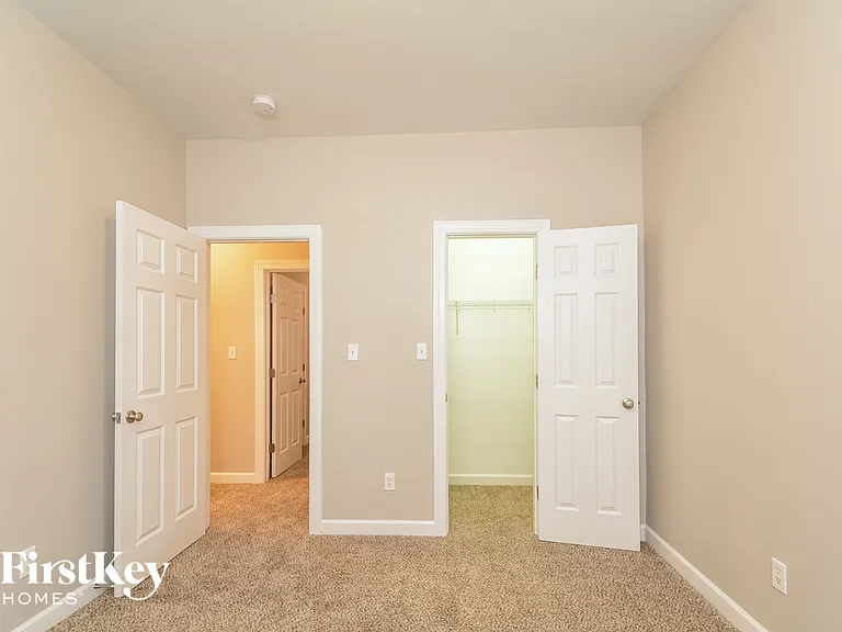 2123 Gillwell Ln — Photo 10