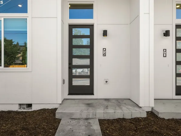 94 NE 148th Ave #1, Portland, OR 97230
