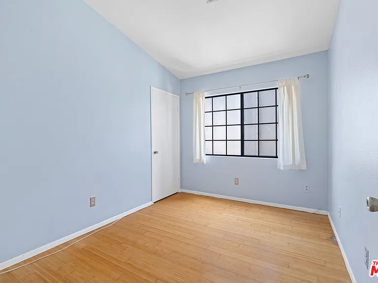 3113 Thatcher Ave — Photo 28
