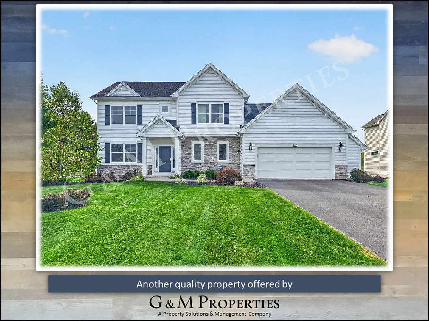 Rare 3Bd Custom-Built Home Rental in Webster!! — Photo 2