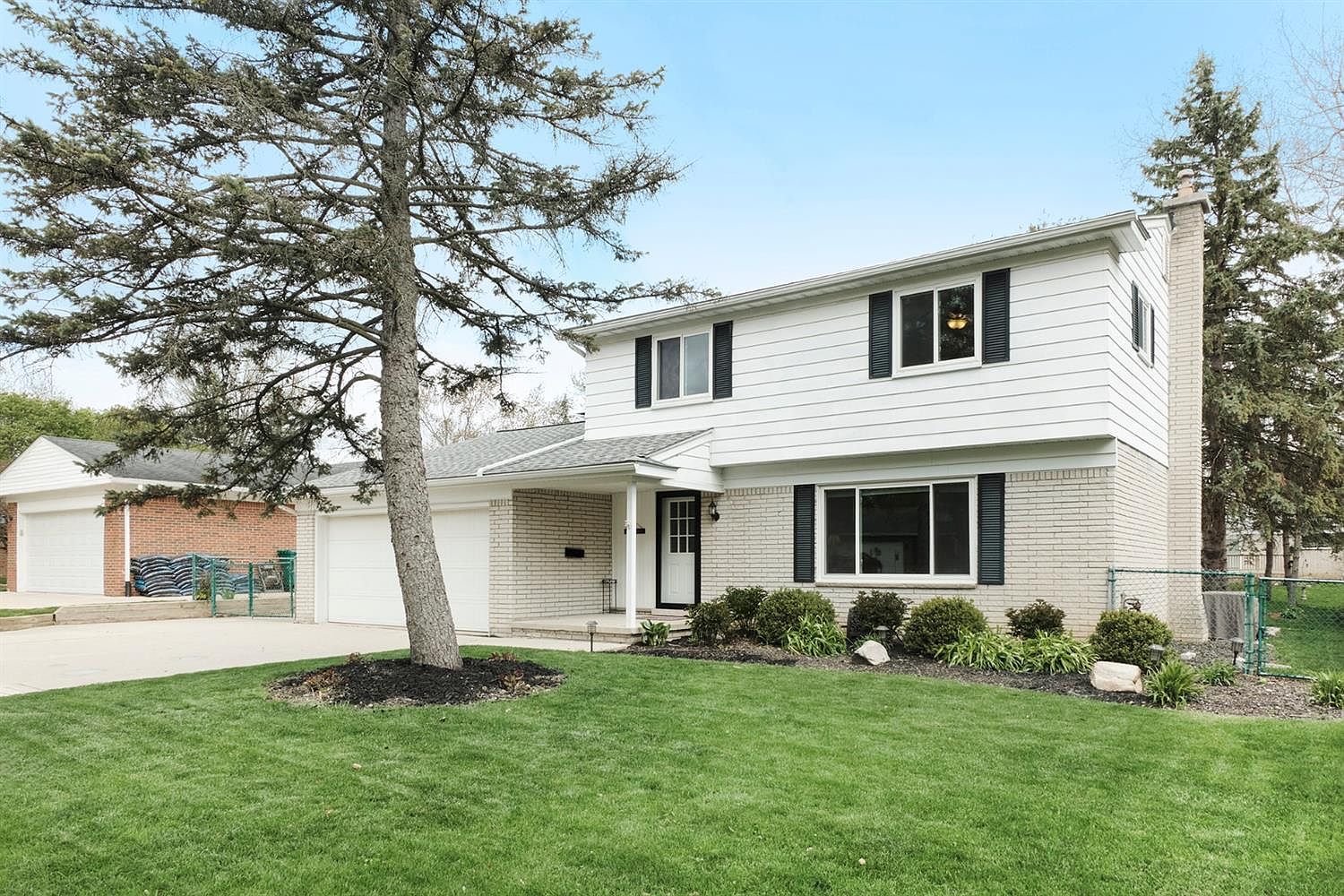 481 Springbrook Cres, Saline, MI 48176 | Zillow