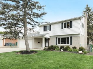 481 Springbrook Cres, Saline, MI 48176