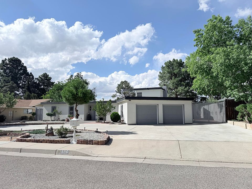 1st image of 7209 Vista Del Arroyo Ave NE