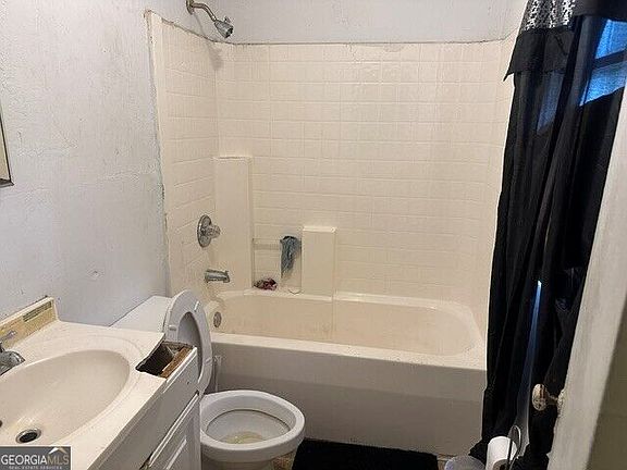 5th image of 1479 4th Ave