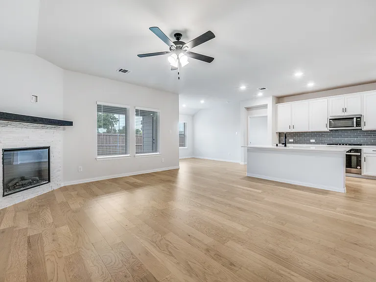 2104 Briar Rose Dr — Photo 3