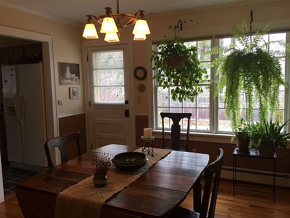 5th image of 5 Scotchpine Dr