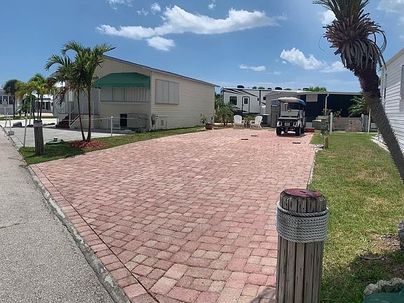 2nd image of 651 Nettles Boulevard