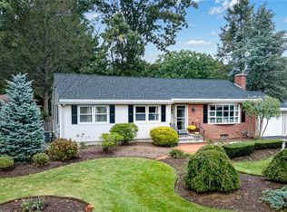 165 Belvedere Dr, Cranston, RI 02920