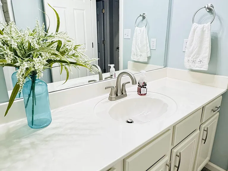 Kensington Cir — Photo 16